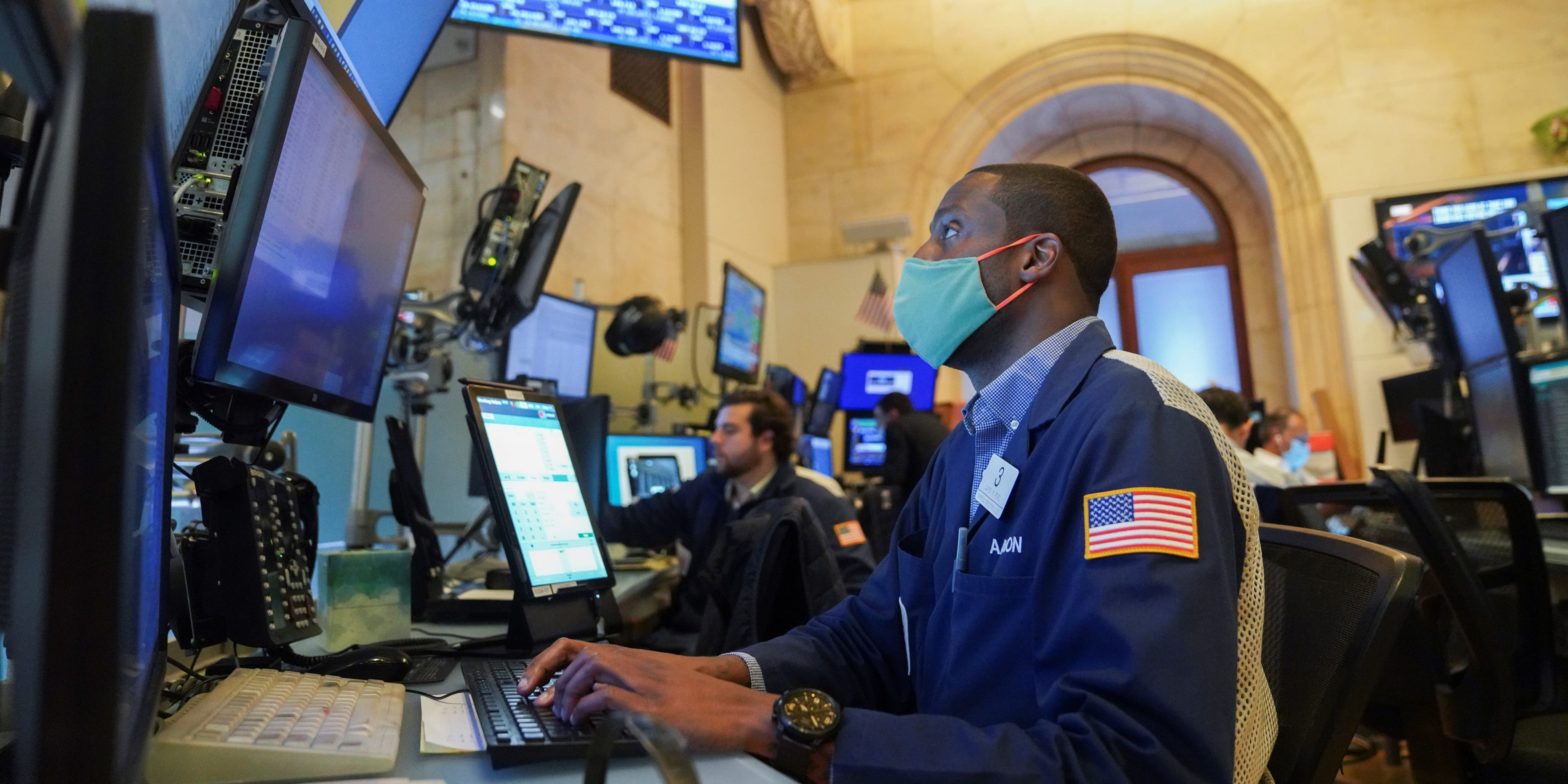 dow-falls-504-points-as-russia-ukraine-tensions-rise