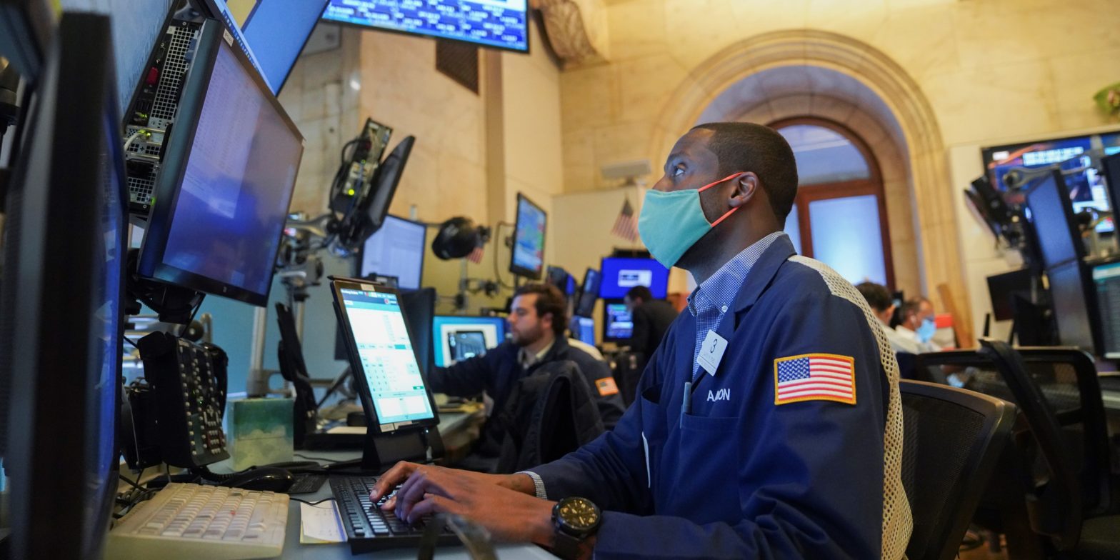 dow-soars-422-points-as-investors-eye-possible-easing-of-ukraine-russia-tensions