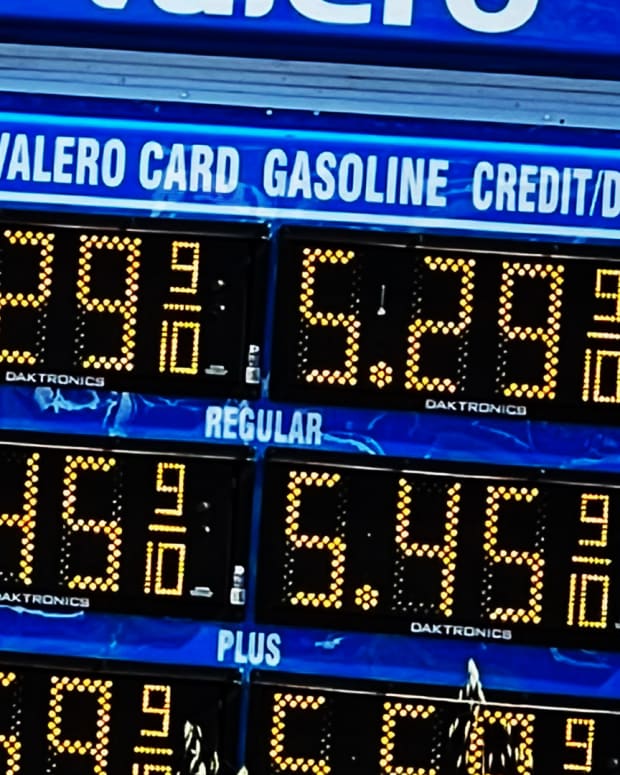 seven-states-hit-hardest-by-gas-prices-all-have-this-in-common