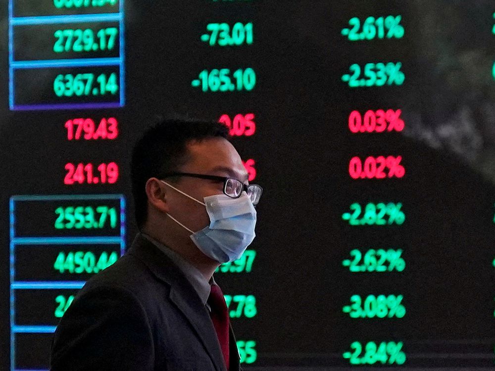 china-is-hidden-risk-for-emerging-markets-that’s-split-traders