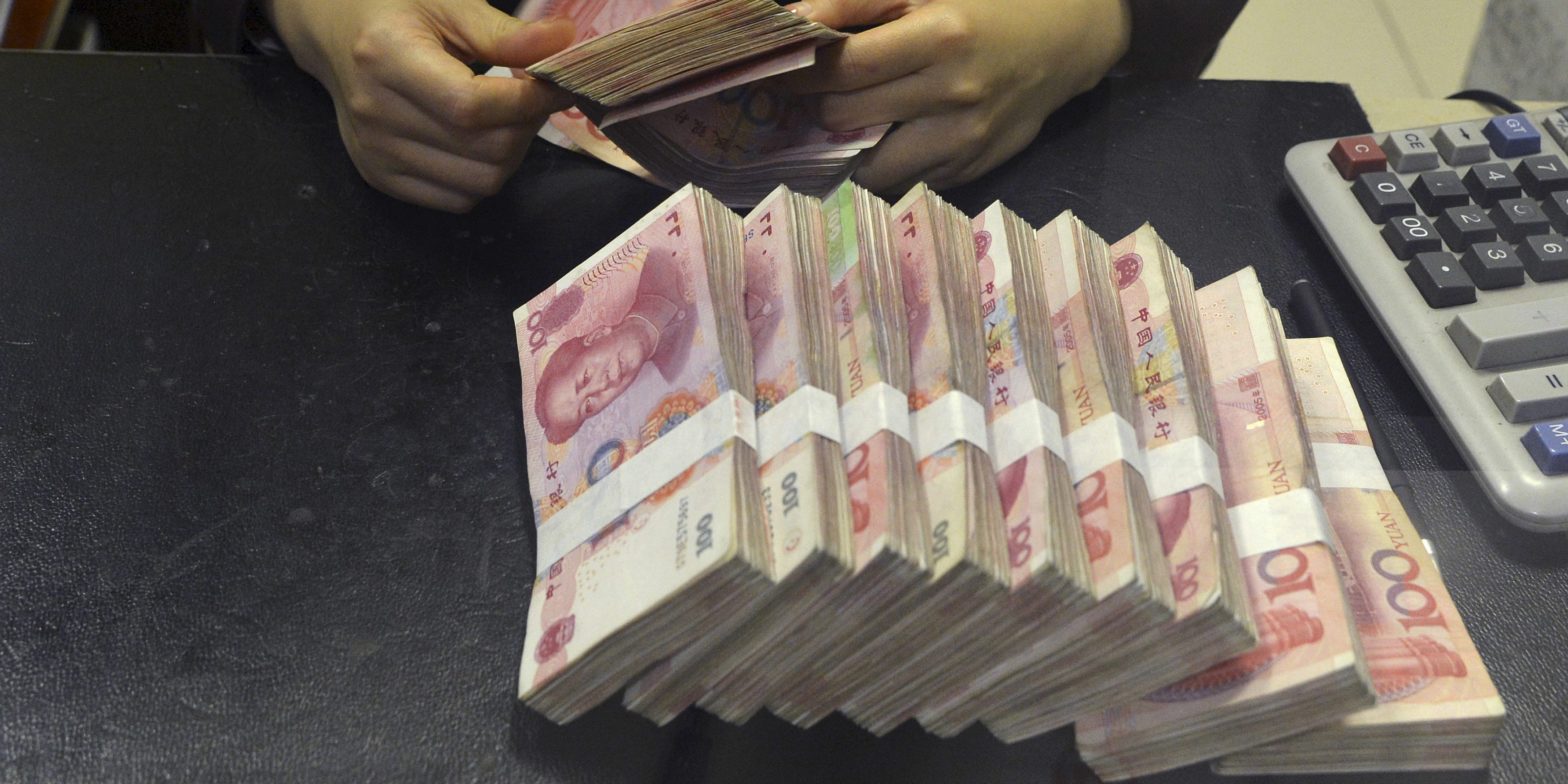 russia-ally-china-tries-to-protect-itself-from-the-ruble’s-collapse-by-letting-it-fall-more-against-the-yuan