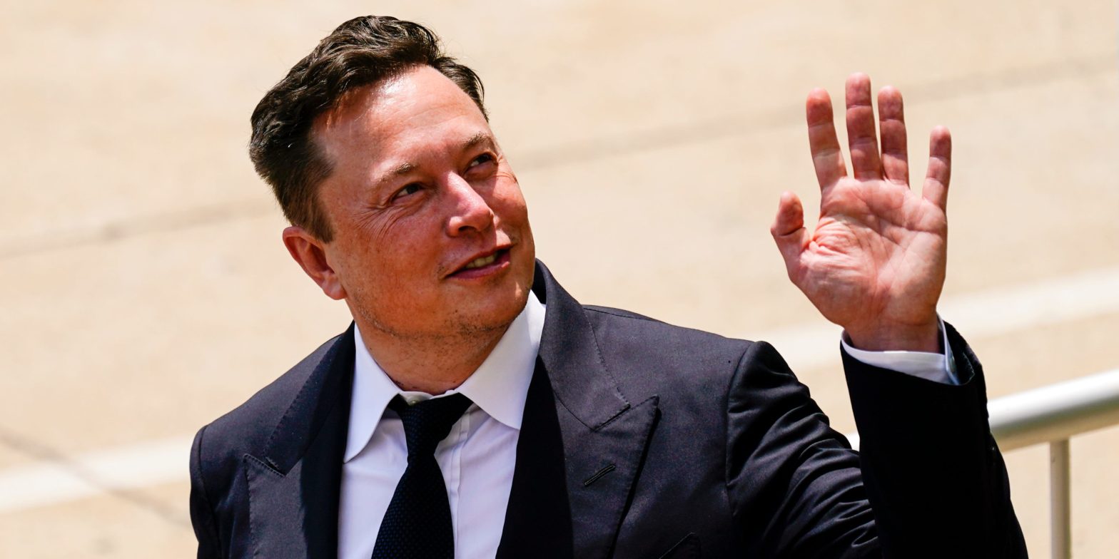 elon-musk-wants-to-add-twitter-to-his-empire-that-includes-a-$1-trillion-company-and-multibillion-dollar-startups.-a-top-analyst-breaks-down-4-ways-tesla’s-ceo-could-revamp-the-platform-into-his-latest-visionary-brand