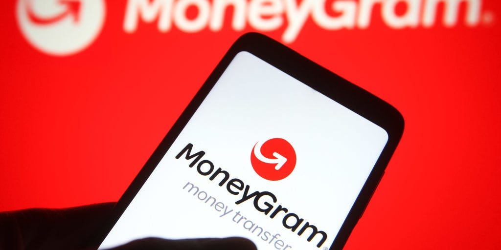 moneygram-wants-to-use-stablecoin-usdc-to-‘build-a-bridge-to-crypto’-for-money-transfers-—-even-after-the-terra-meltdown