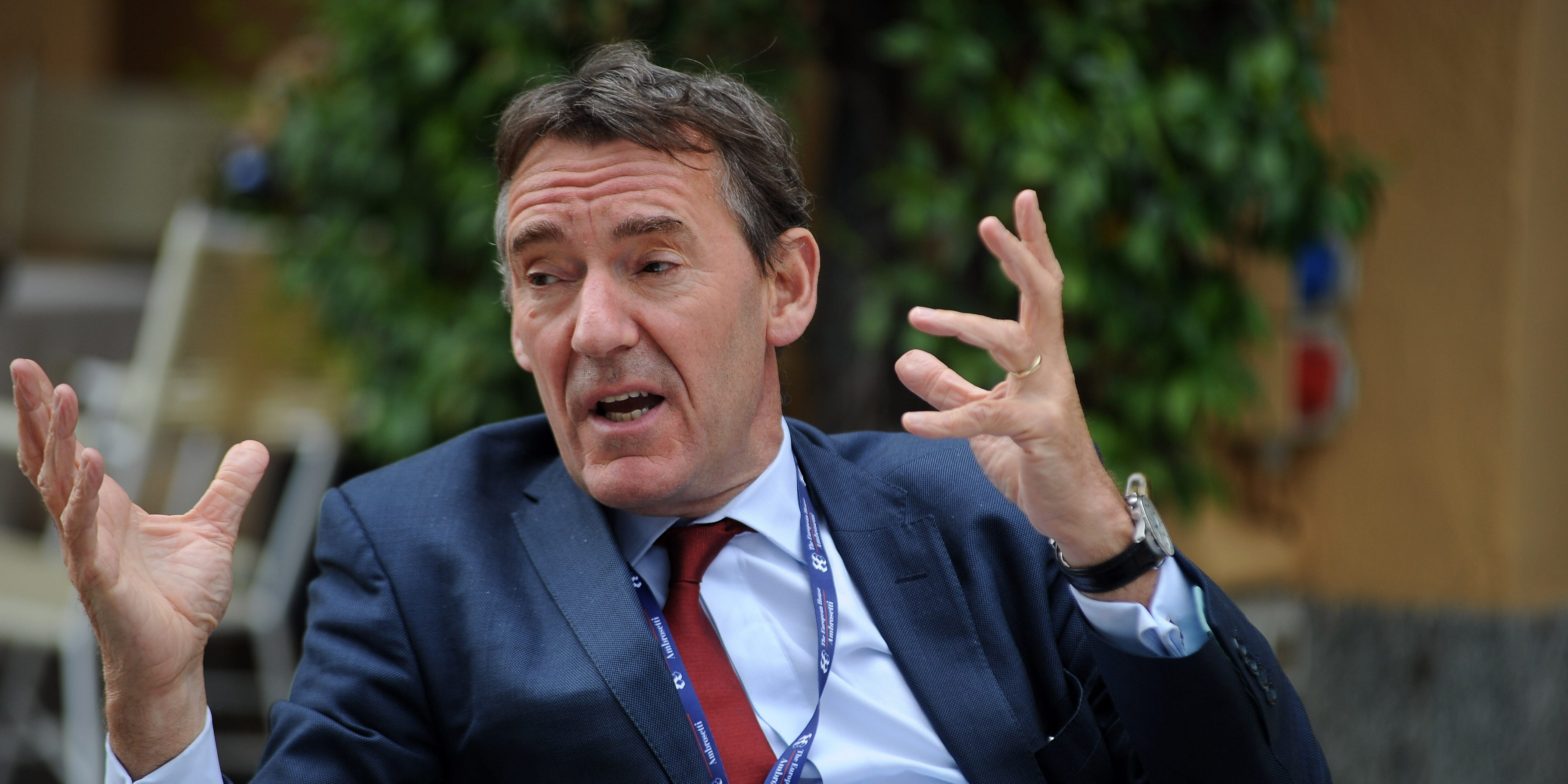 the-yen-weakening-to-150-against-the-dollar-could-spark-a-financial-crisis-in-asia,-famed-economist-jim-o’neill-says