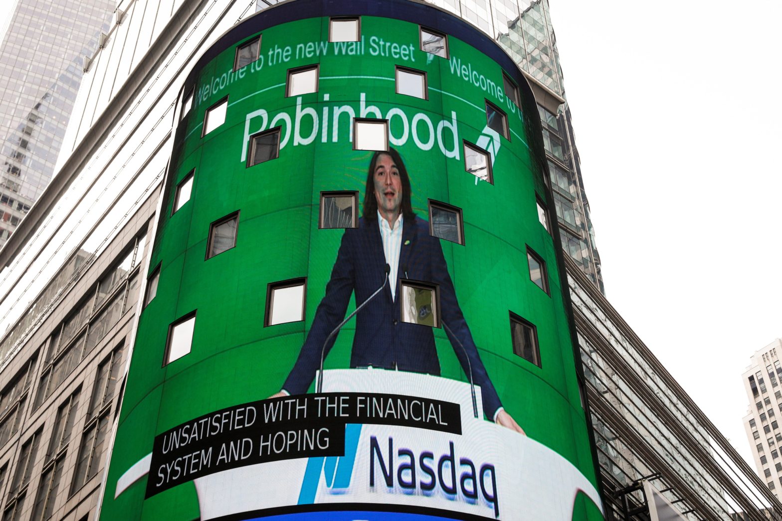 7-million-retail-investors-have-left-robinhood-in-a-year-as-stocks-and-cryptocurrencies-plummet