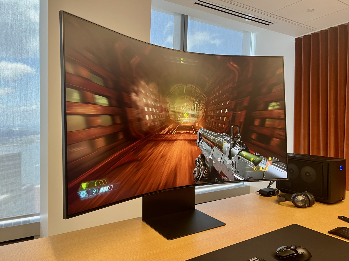 we-tried-samsung’s-55-inch-curved-odyssey-ark-gaming-screen