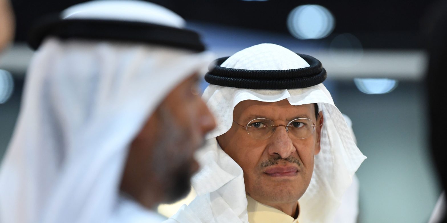 saudi-arabia’s-game-is-simple:-keep-oil-prices-high-as-threats-to-its-revenue-loom,-analysts-say