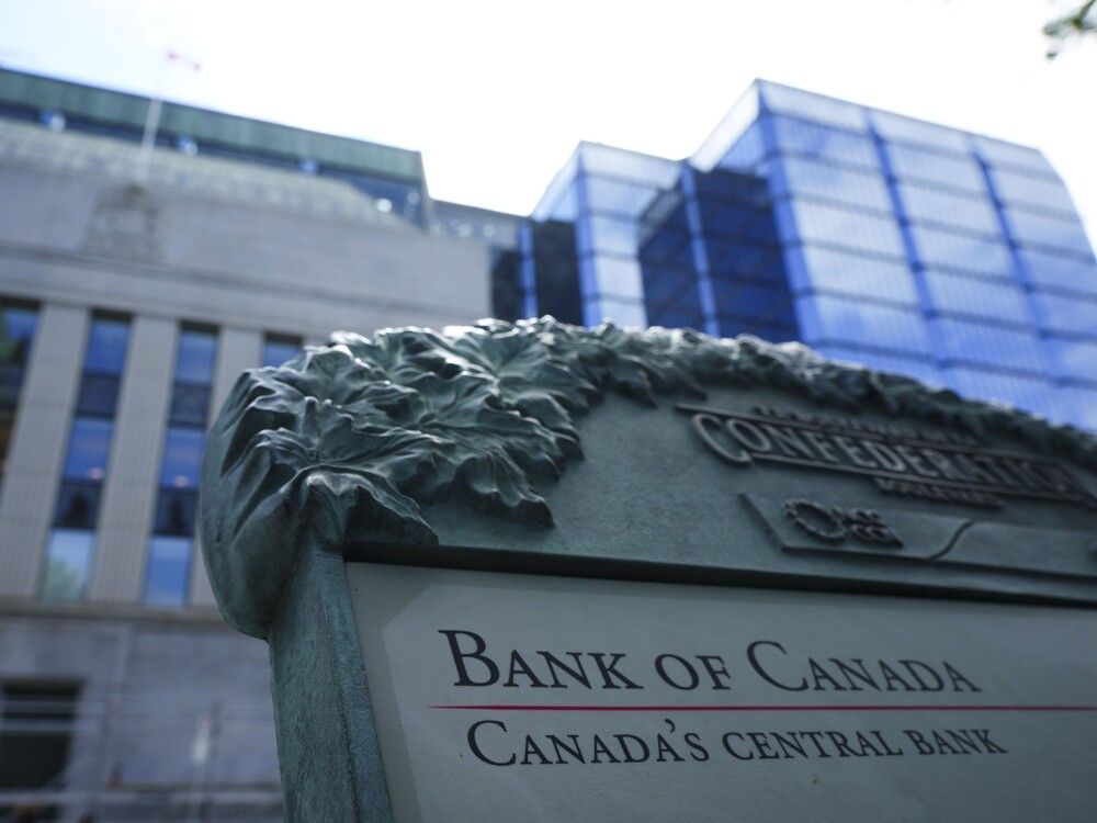 the-bank-of-canada-is-losing-money-for-the-first-time-ever-on-rising-rates