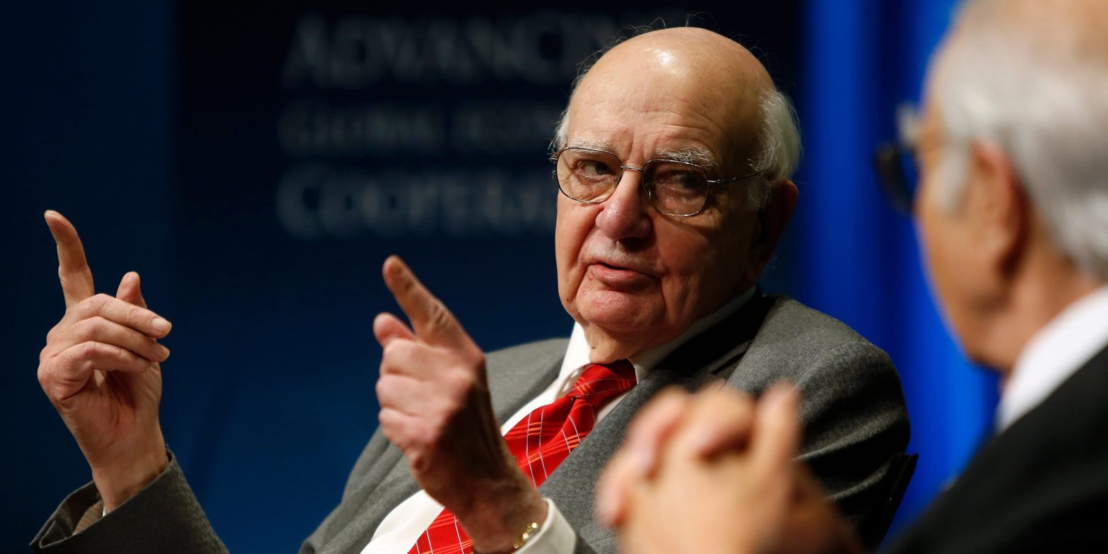 the-fed-doesn’t-have-to-go-‘full-volcker’-on-inflation-and-any-pivot-on-its-rate-hike-policy-could-end-the-stock-market’s-downward-spiral,-fundstrat-says