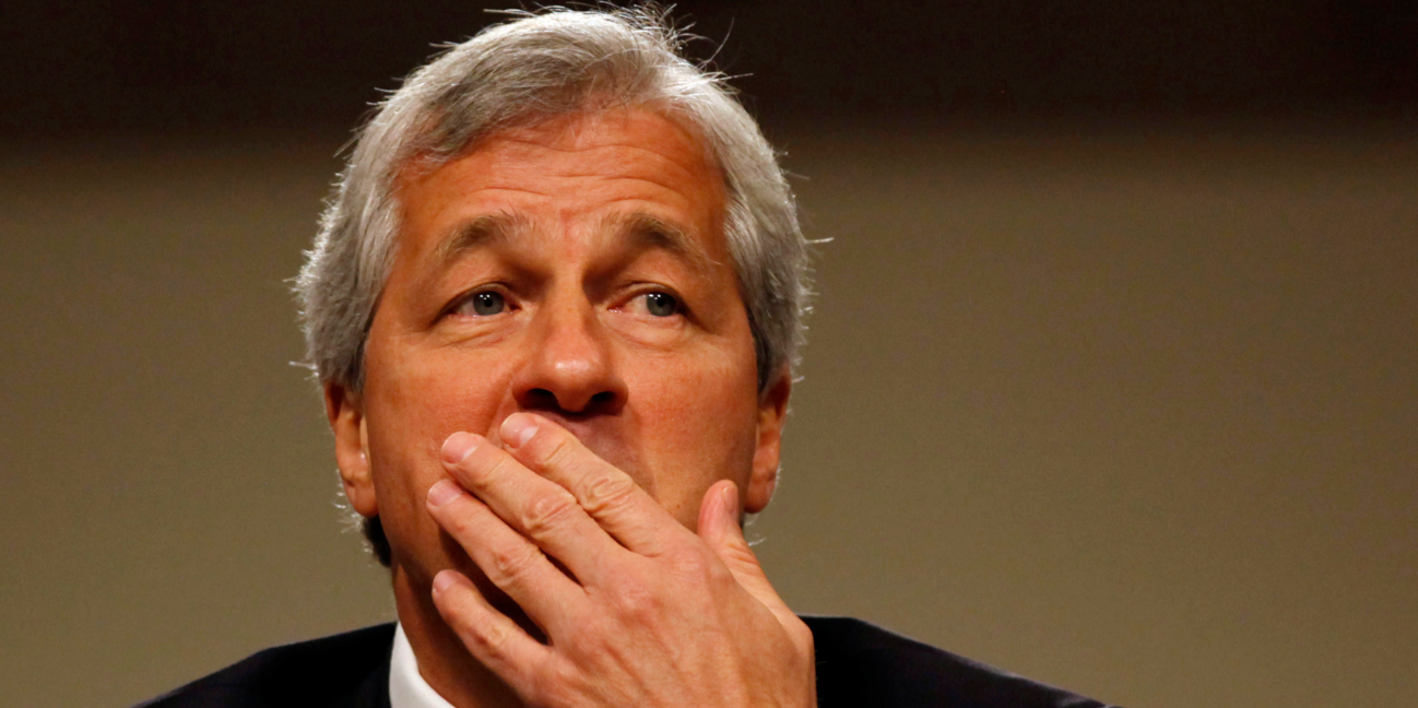 jamie-dimon’s-prediction-of-a-20%-sell-off-is-too-aggressive,-but-still-expect-more-downside-until-interest-rates-peak,-goldman-global-stock-strategist-says