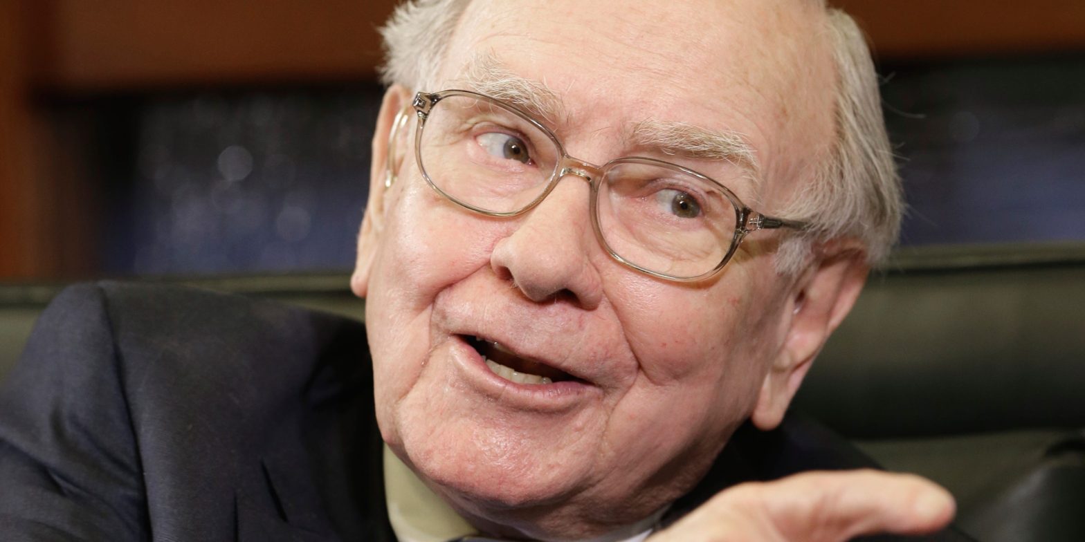 warren-buffett-is-likely-to-load-up-on-cheap-stocks-as-other-investors-panic-in-2023,-elon-musk-says