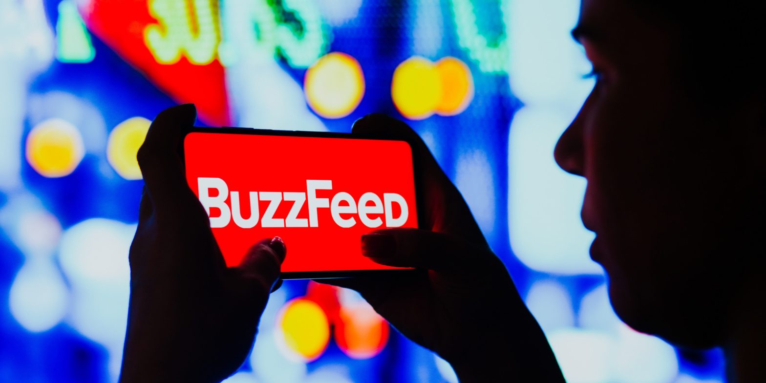 buzzfeed-stock-surges-200%-on-plans-to-use-openai-to-write-stories