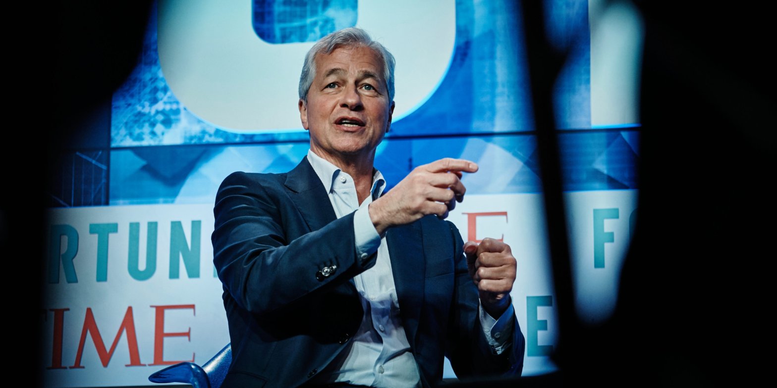 jamie-dimon-says-a-soft-landing-is-possible,-but-‘scary-stuff’-is-ahead