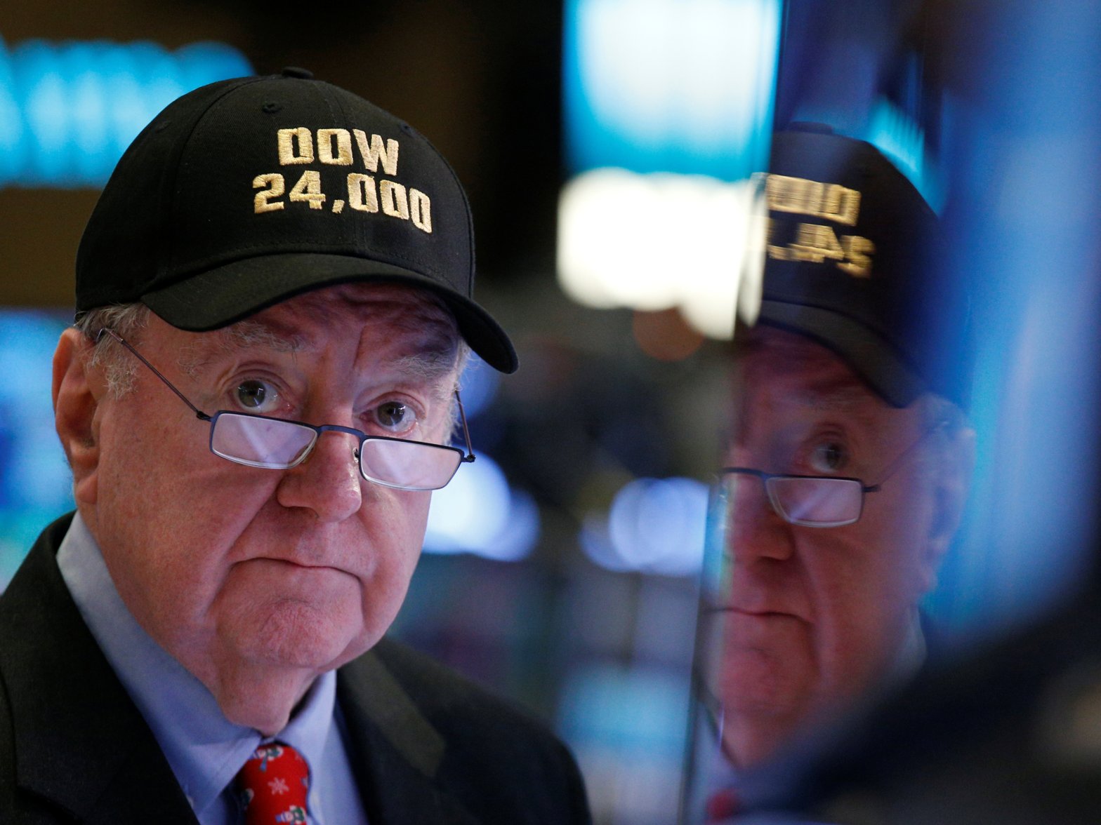 the-market-is-on-the-verge-of-a-lehman-style-event-as-the-financial-world-thrashes-in-the-wake-of-global-banking-turmoil,-veteran-trader-art-cashin-says