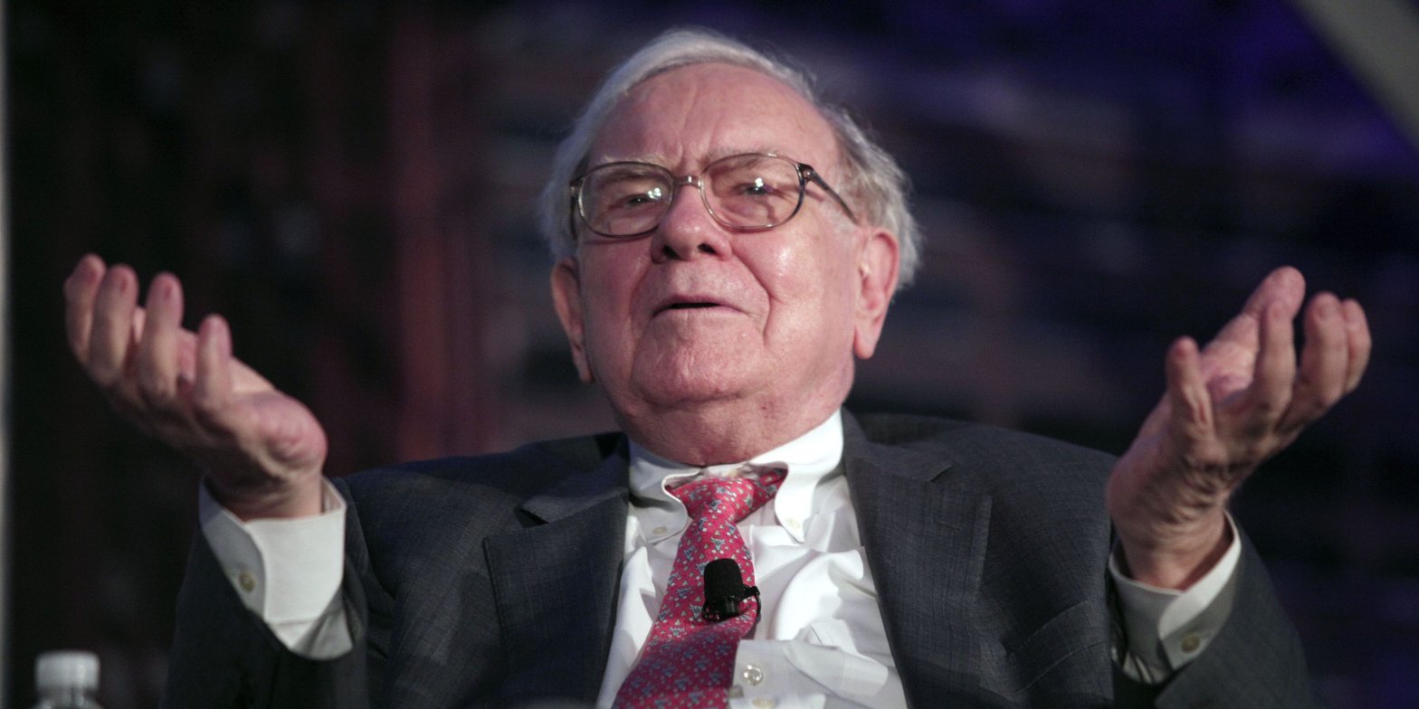 warren-buffett’s-salary-was-just-$100,000-last-year-–-and-he-returned-$50,000-to-berkshire-hathaway