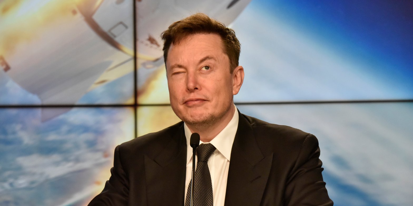 why-one-investor-says-elon-musk’s-reign-as-ceo-of-tesla,-twitter,-and-spacex-may-be-‘entering-the-end-game’