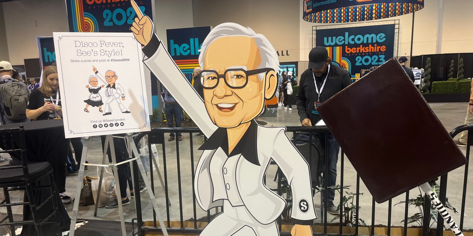 squishy-toys,-endless-candy,-and-warren-buffett-in-a-disco-suit:-peek-inside-the-‘bazaar-of-bargains’-at-berkshire-hathaway’s-annual-meeting