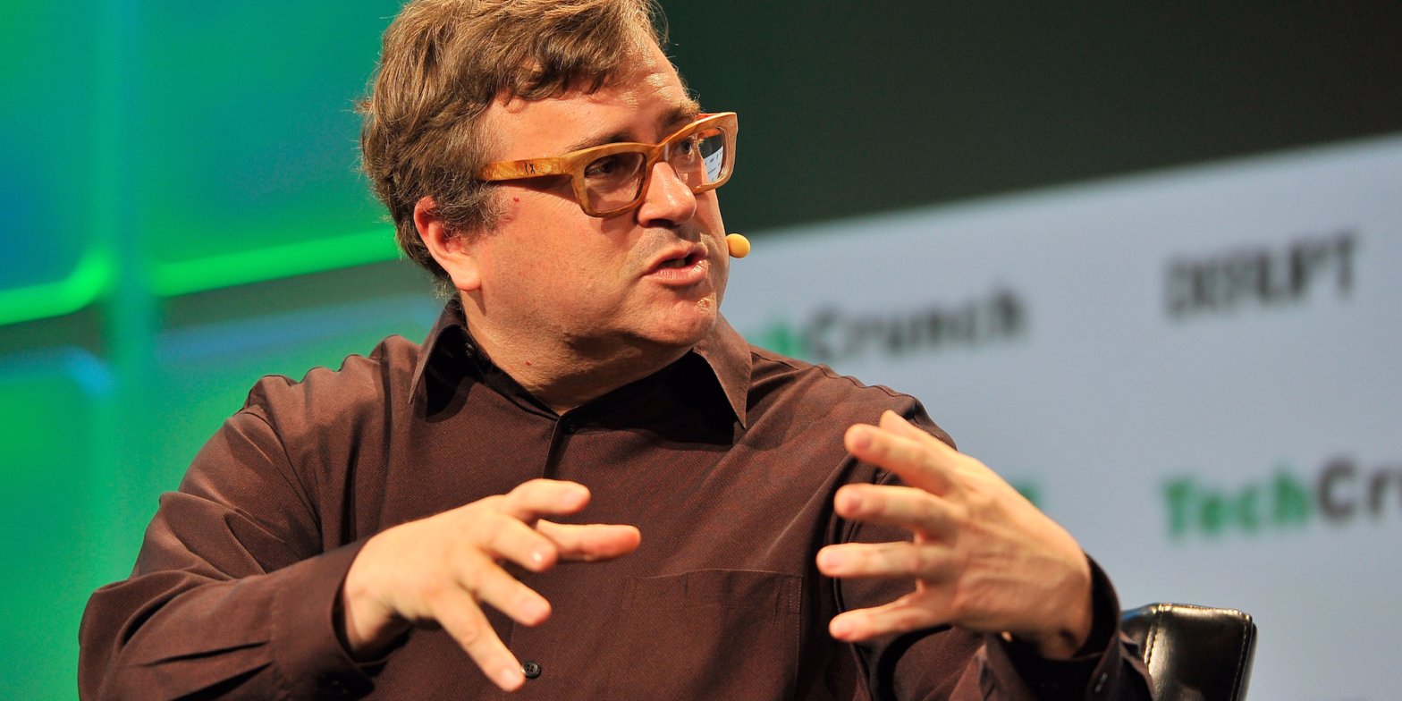 ai-is-a-double-edged-sword-that-will-eliminate-some-jobs-but-also-help-retrain-workers,-linkedin’s-reid-hoffman-says