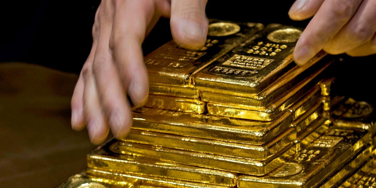 china-stretched-its-gold-buying-spree-into-the-7th-straight-month-in-may,-signaling-more-central-bank-de-dollarization