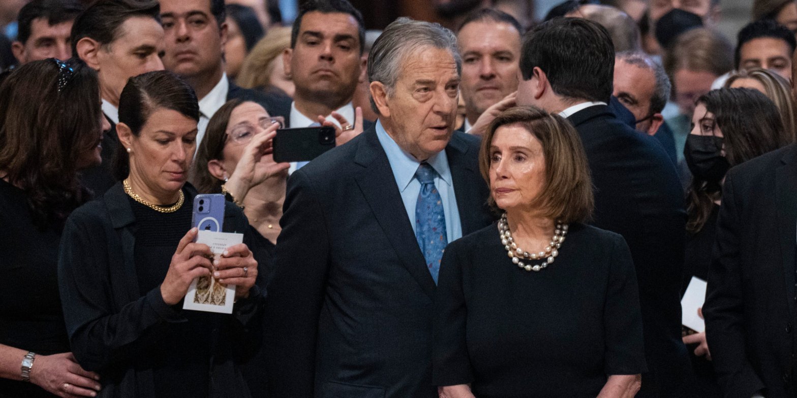 nancy-pelosi’s-husband-exercises-$2.6-million-worth-of-apple-and-microsoft-stock-options-this-month