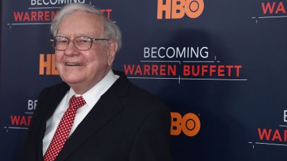 warren-buffett-advice:-why-you-should-pick-businesses,-not-stocks