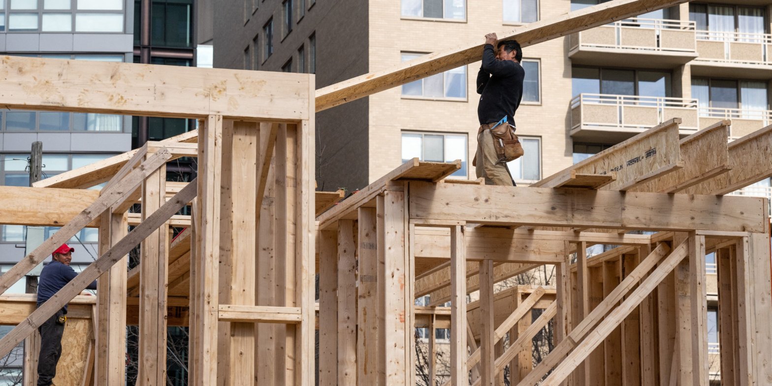 home-builder-confidence-just-dropped-for-the-first-time-in-2023-as-spike-in-mortgage-rates-further-dents-affordability