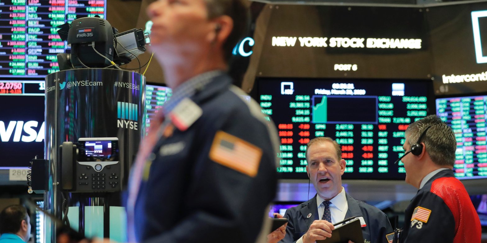 us-stocks-rise-but-head-for-losing-week-amid-spike-in-bond-yields-and-surging-oil-prices